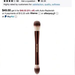 Hourglass Veil Powder Brush